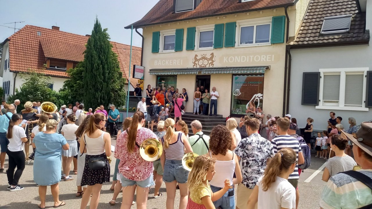 Weiter zu Zaengerle