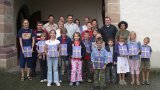 Rundgang 2005-57: Gruppenbild mit Pfarrer
