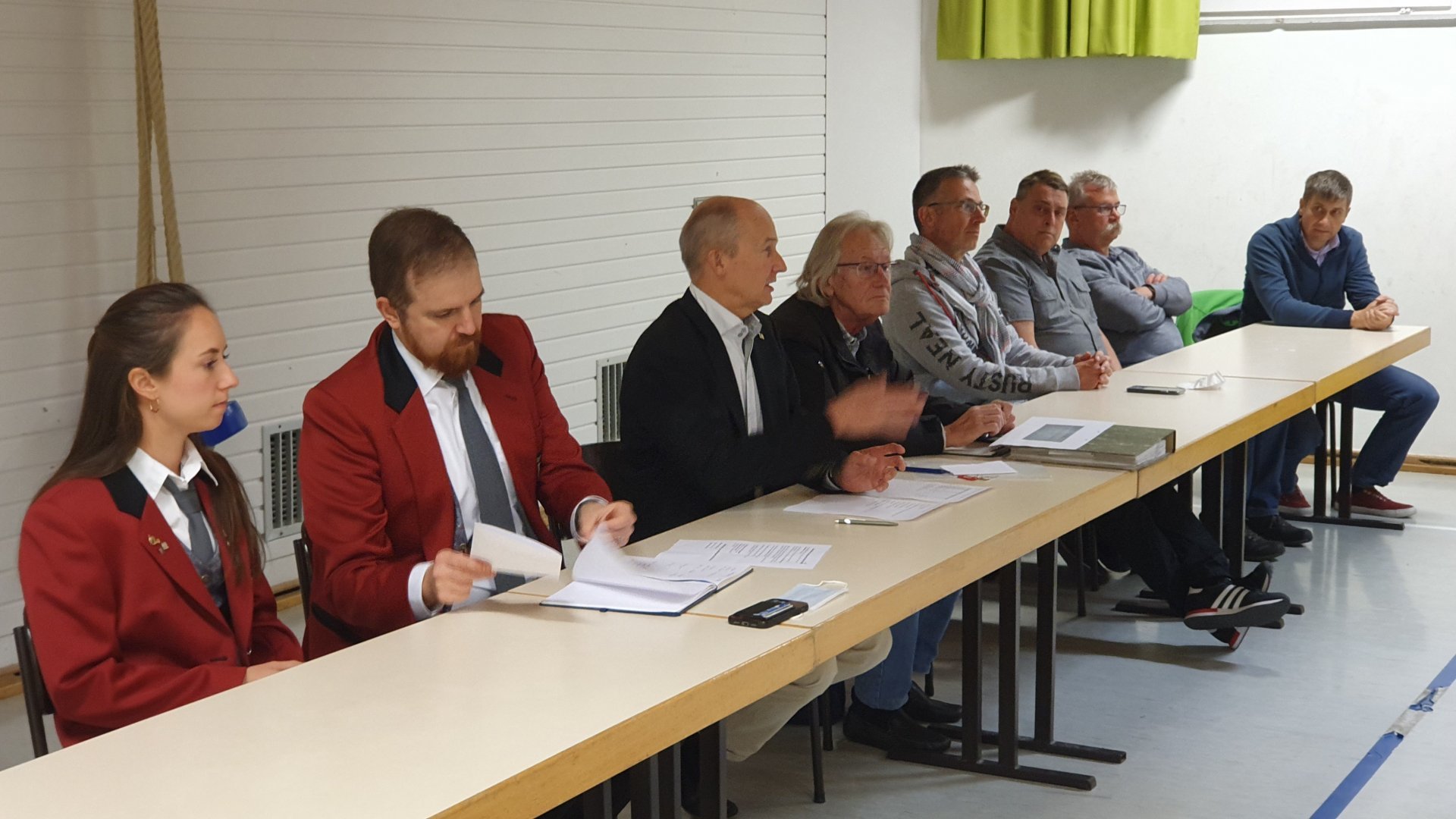 Weiter zu General